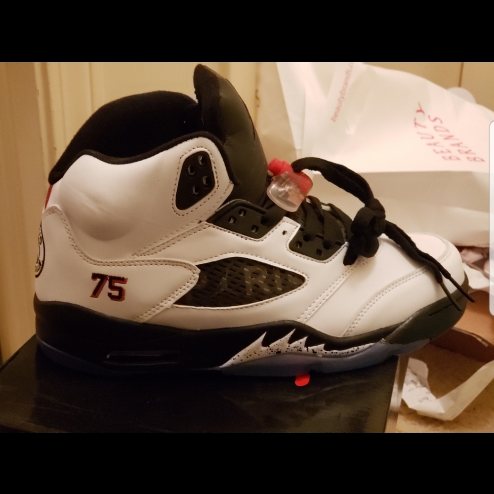 PSG x Jordan Wings Shoes 18/19